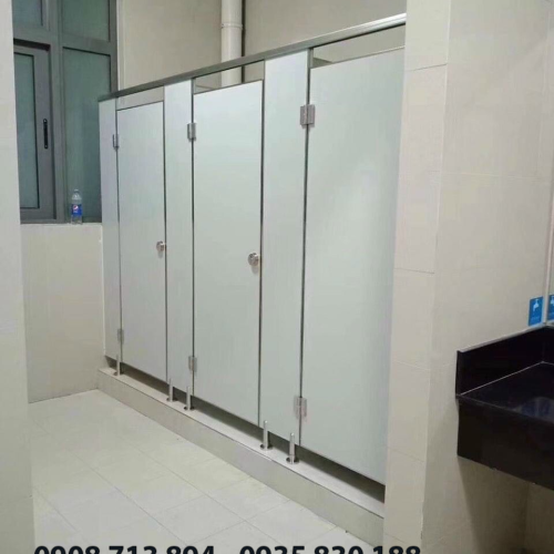 Thi công vách ngăn vệ sinh Compact tại Đắk Nông